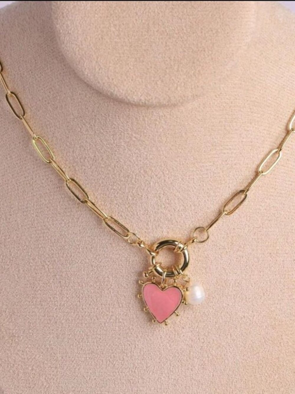Pink heartnecklace1591
